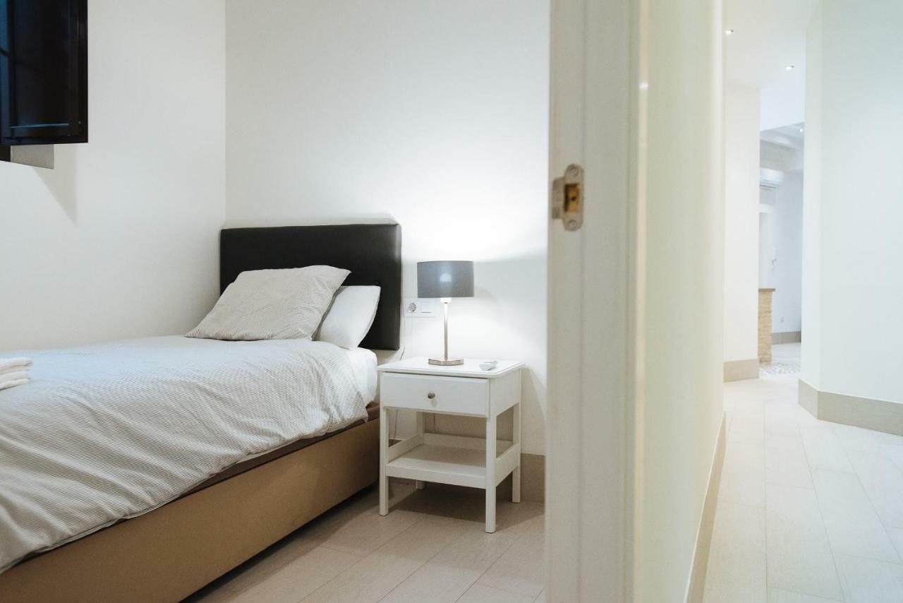 Luxury Apartment Penuelas Free Parking Seville Exterior photo