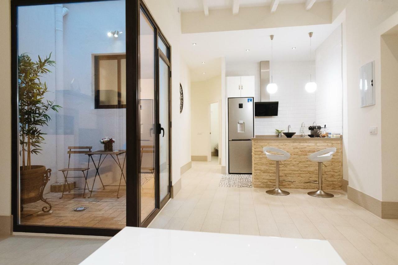 Luxury Apartment Penuelas Free Parking Seville Exterior photo